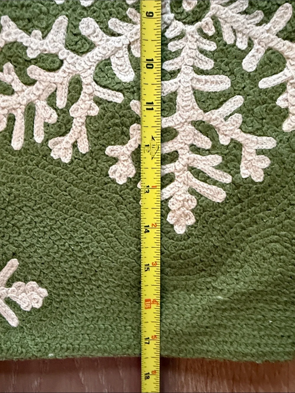 Pottery Barn 2 Holiday Snowflake Throw Pillow Cover - Green and Cream